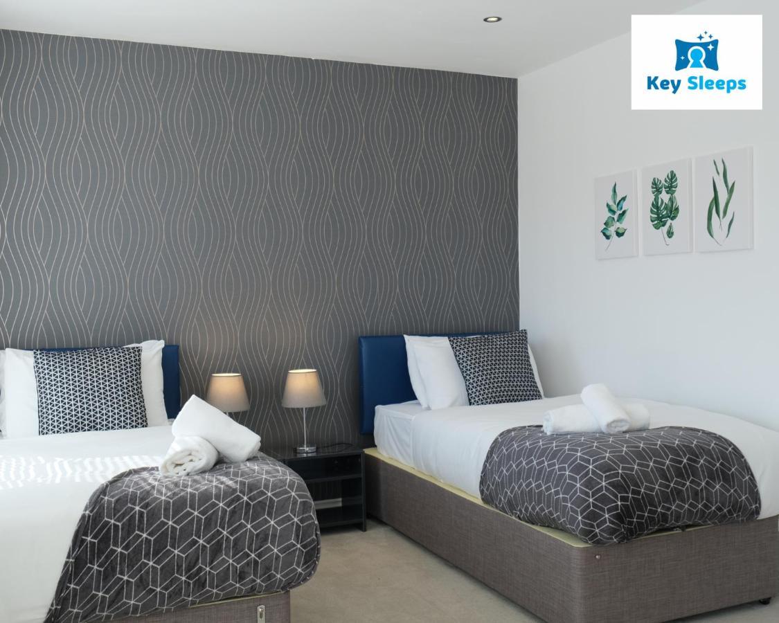 Apartment Four Bedroom House By Keysleeps Short Lets Contractor Campbell Park Location *